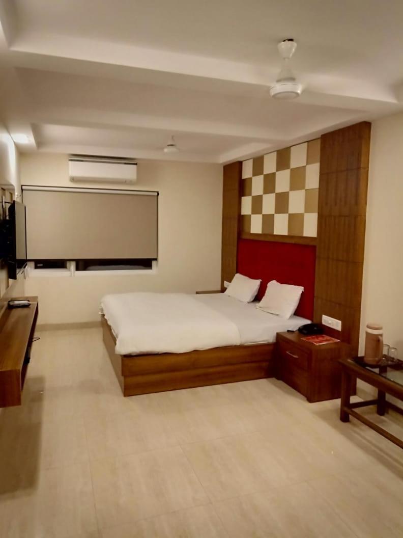 Hotel Avtar @New Delhi Railway Station Exterior photo
